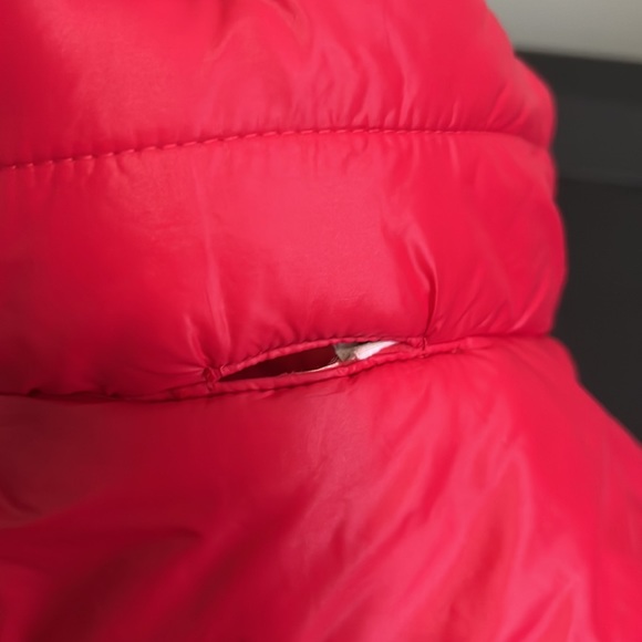 Gap Pet Red Guilted Puffer Jacket Size XL/XXL - Picture 9 of 11